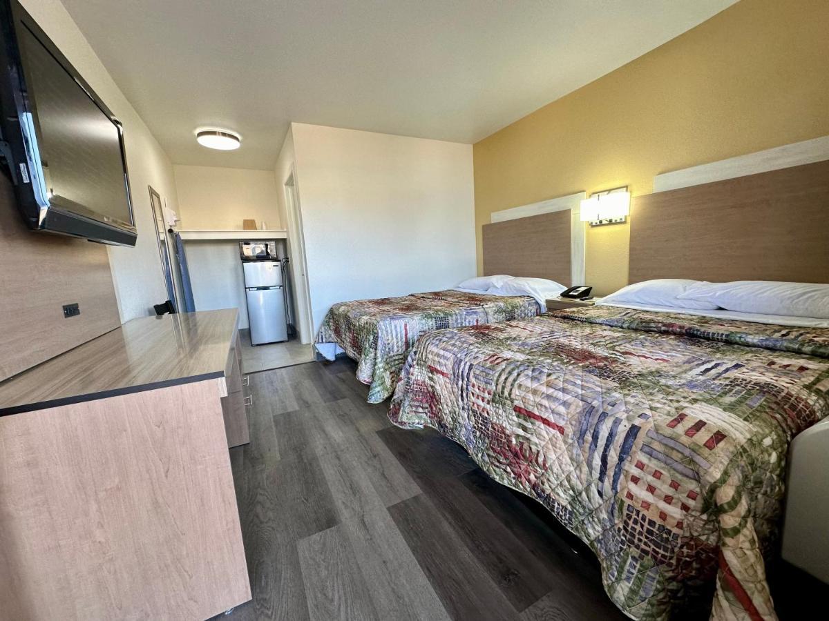 Royal Inn And Suites Charlotte Airport ภายนอก รูปภาพ