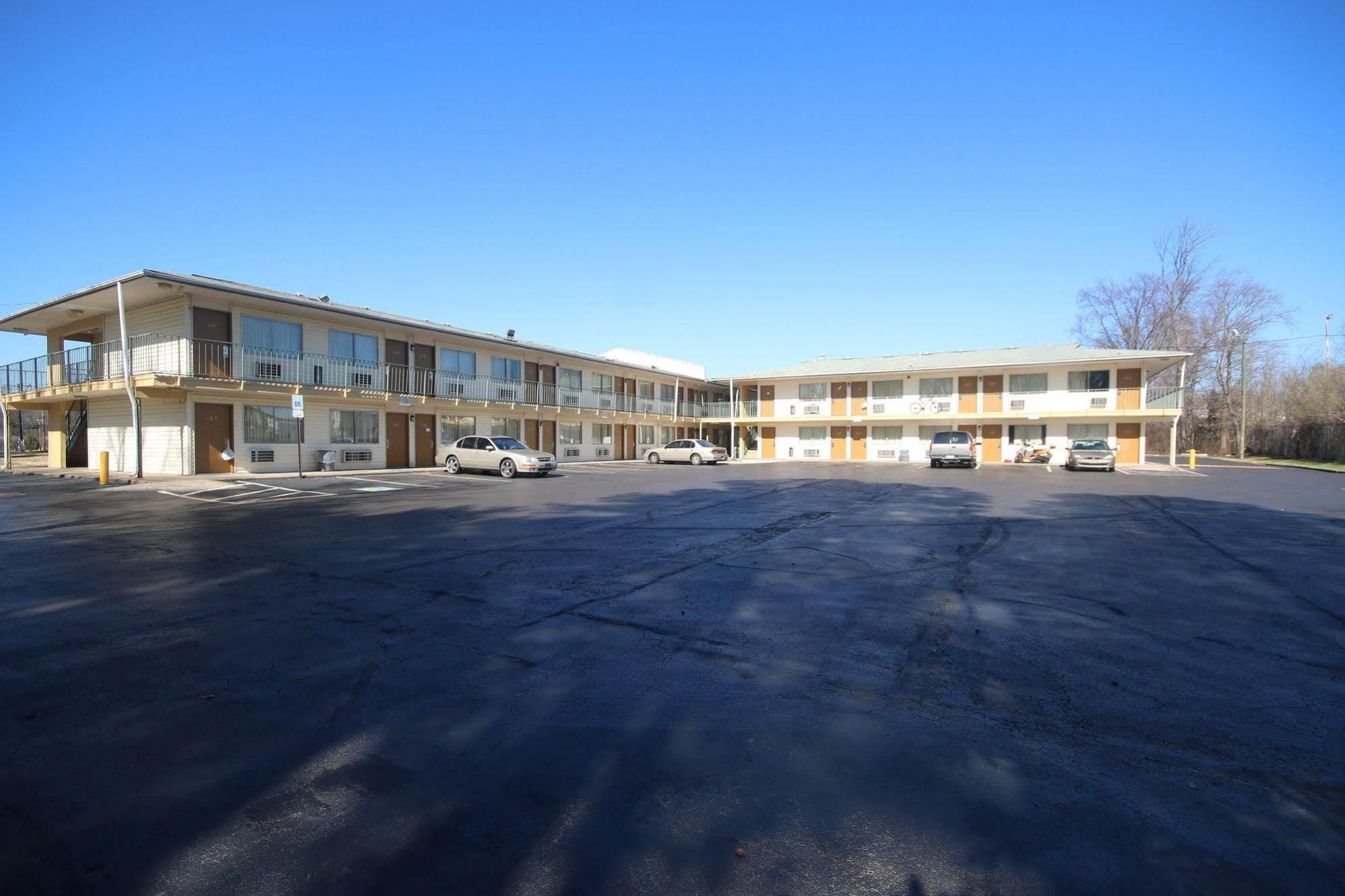 Royal Inn And Suites Charlotte Airport ภายนอก รูปภาพ